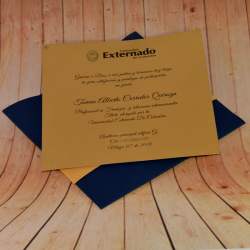 Tarjeta Invitación Troquelada  - 2